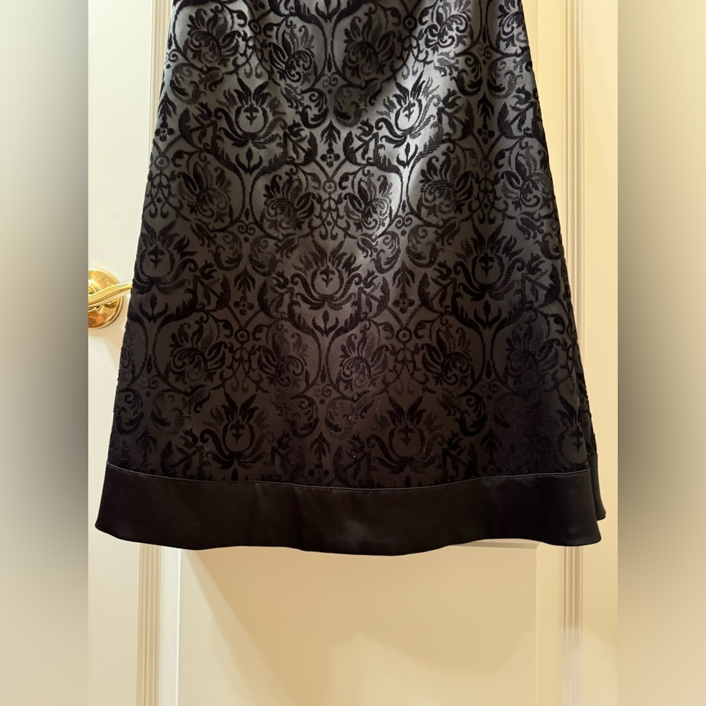 White House Black Market Special Occasion Strapless Dress Velvet Floral NWOT - Picture 7 of 12